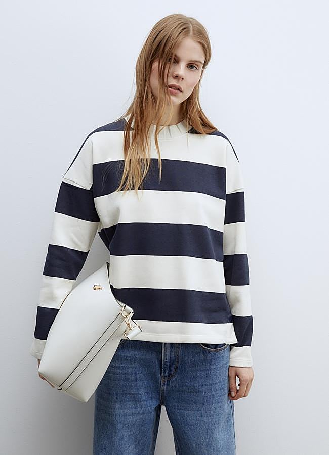 Imagen - Sudadera rib detalles de Sfera (17,99€)