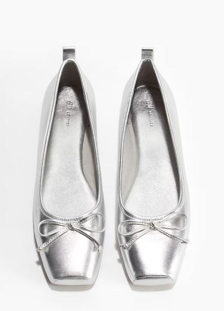 Imagen - Bailarinas plateadas de H&M (59,99 euros)
