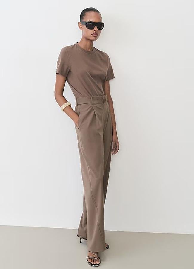 Imagen - Conjunto de camiseta y pantalones mocha mousse