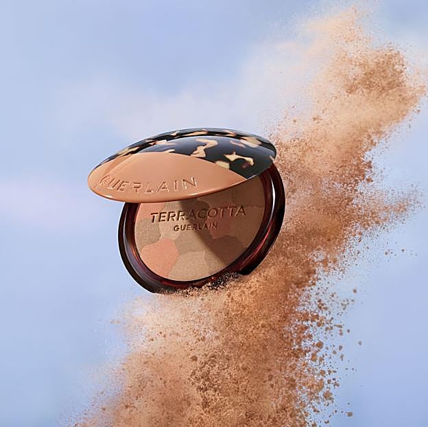 Polvos Terracota de Guerlain en estuche Carey.