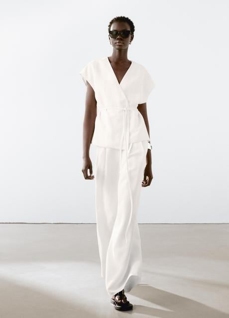 Imagen - Pantalón blanco de Massimo Dutti (89,99 euros)