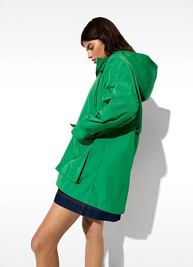 Imagen - Chubasquero en v