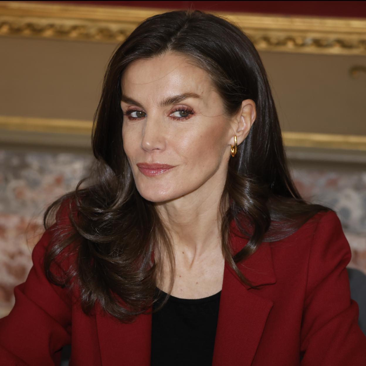 La reina Letizia en una reunión para información sobre la DANA