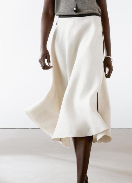 Imagen - Falda midi de Massimo Dutti (69,99 euros)