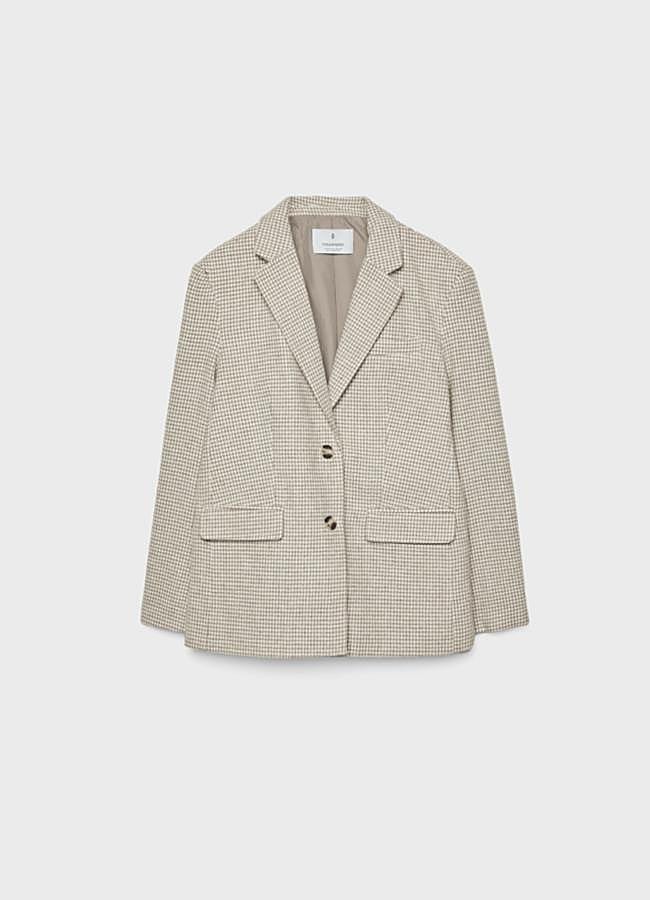 Imagen - Las blazers tendencia de primavera 2025 (STRADIVARIUS)