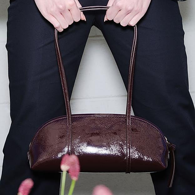 Imagen principal - Bolsos de & Other Stories y Cos.