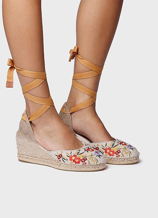 Imagen - Alpargatas de flores bordadas