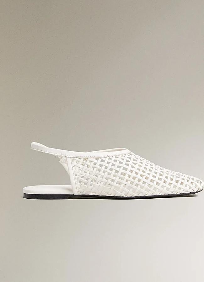 Imagen - Bailarina destalonada en blanco de Zara Home.