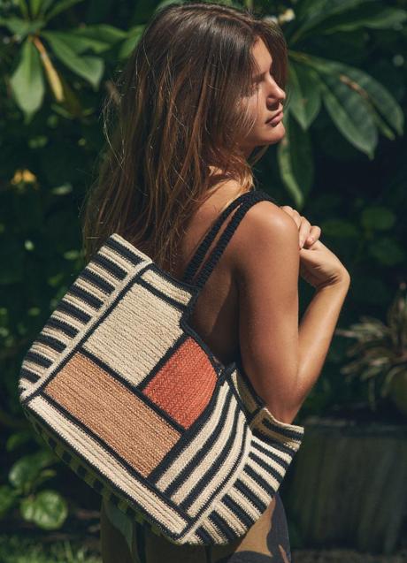 Imagen - Bolso de rafia de Zara (35,99 euros)