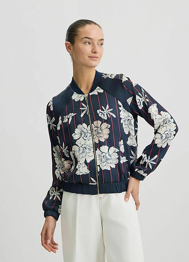 Imagen - Bomber estampada de Liu Jo, 189,95 euros.