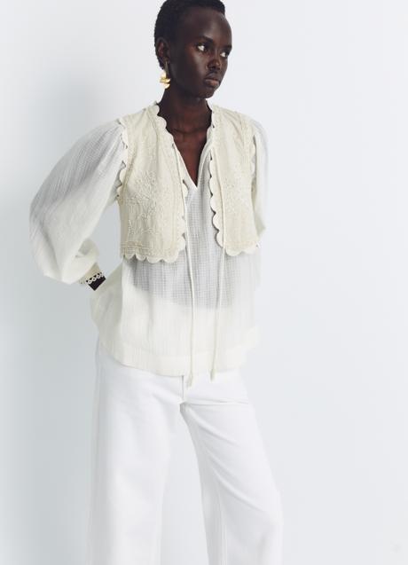 Imagen - Camisa blanca de Sfera (39,99 euros)