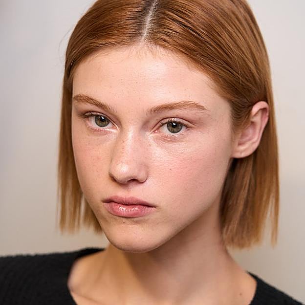 Para que sirve el corrector naranja y cómo usarlo para borrar bien las ojeras oscuras