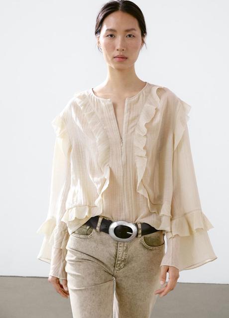 Imagen - Camisa blanca de Massimo Dutti (49,99 euros)