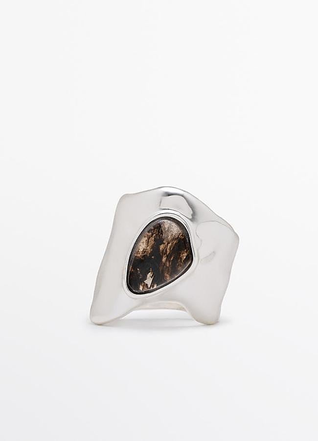 Imagen - Anillo con detalle de piedra natural de Massimo Dutti.