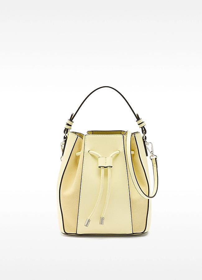 Imagen - Bolso bombonera en color amarillo mantequilla de Parfois (29,99 euros).