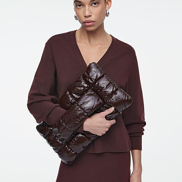 El bolso acolchado de COS.