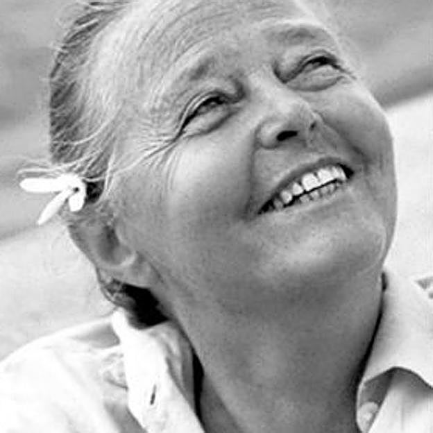 Retrato de Charlotte Perriand