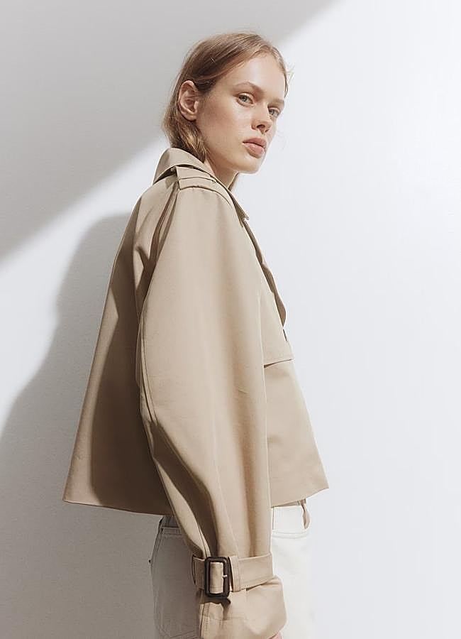 Imagen - Gabardina corta clásica