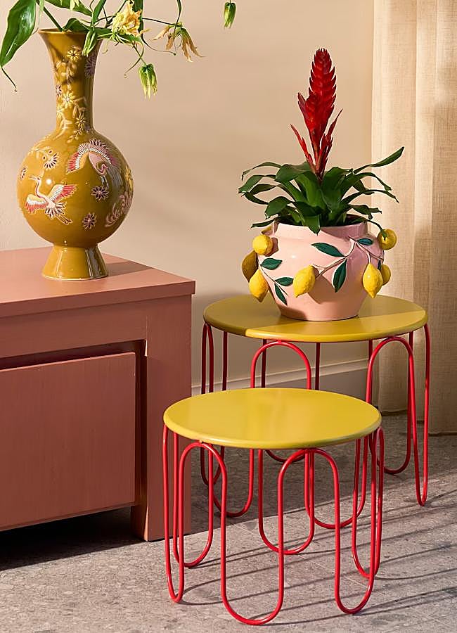 Imagen - Set de mesas de metal cromado de H&M Home (119 euros). FOTO: H&M HOME.