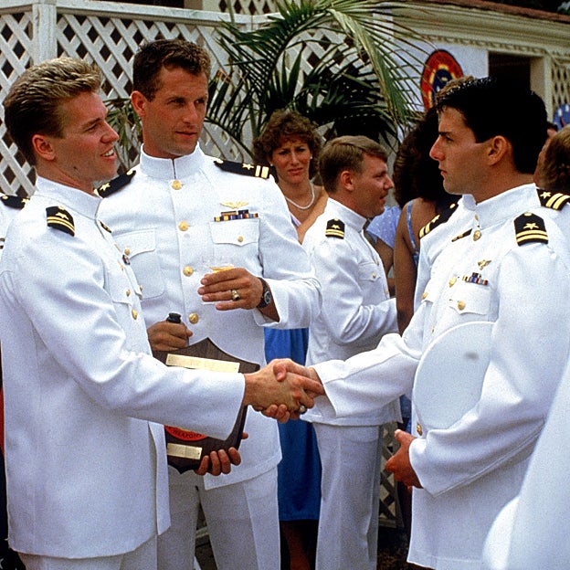 Val Kilmer y Tom Cruise, duelo de titanes, en Top Gun. 