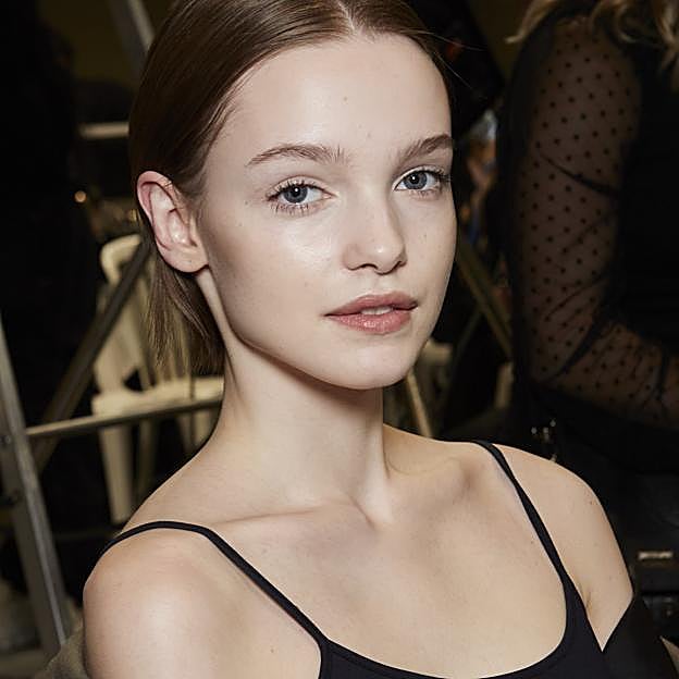 Buenos bálsamos labiales recomendados por expertos para labios hidratados