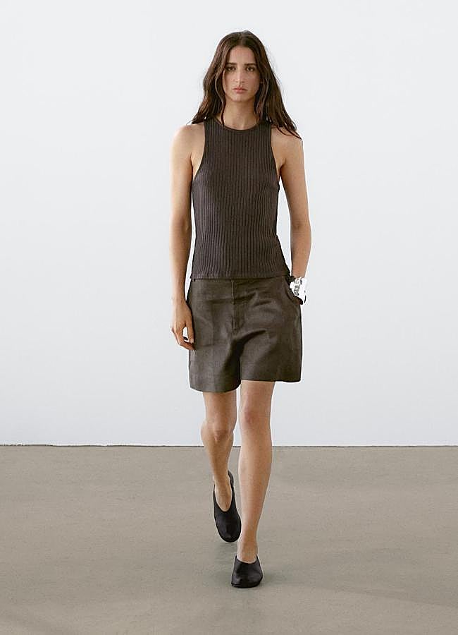Imagen - Bermudas marrón de Massimo Dutti, 49,95 euros.