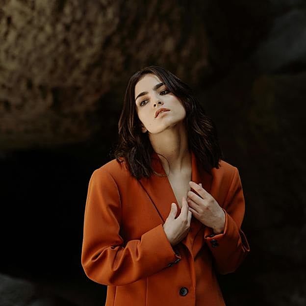 El cortisol te hace acumular grasa en la zona abdominal. 