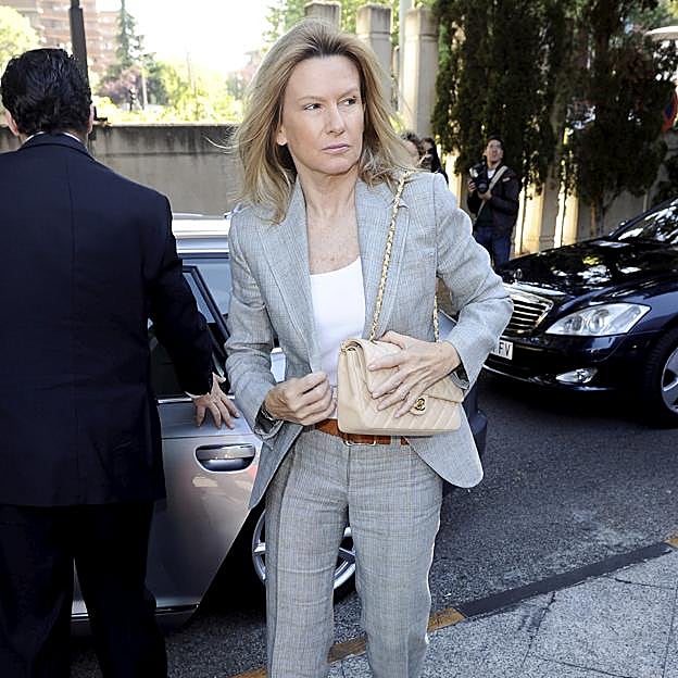 Myriam Lapique, viuda de Alfonso Cortina. 