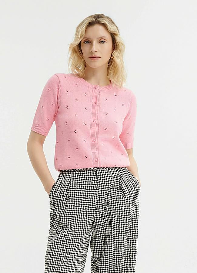 Imagen - Cárdigan rosa de manga corta de Green Point, a la venta en Zalando, 64,99 euros.