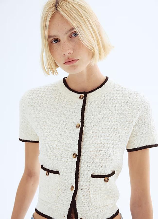 Imagen - Cárdigan de manga corta bicolor de H&M, 22,40 euros.