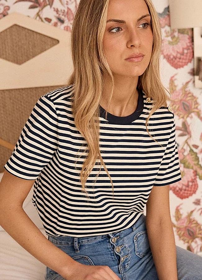 Imagen - Camiseta de rayas con botones dorados