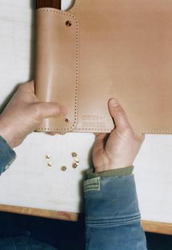 Imagen secundaria 2 - Detalles de la producción artesana de Otzi x Zara Home.