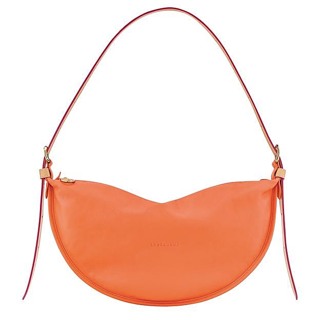 Bolso bandolera en color naranja de Longchamp.