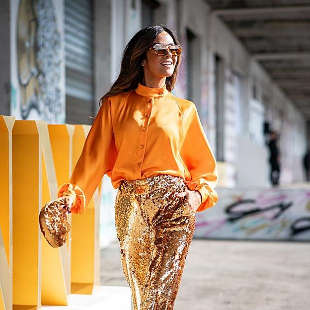 7 camisas satinadas de colores bonitos para triunfar en primavera