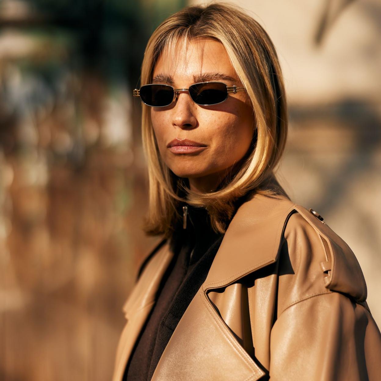 Una mujer con la piel al sol.