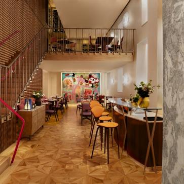 Imagen secundaria 1 - Louis Vuitton Via Montenapoleone.