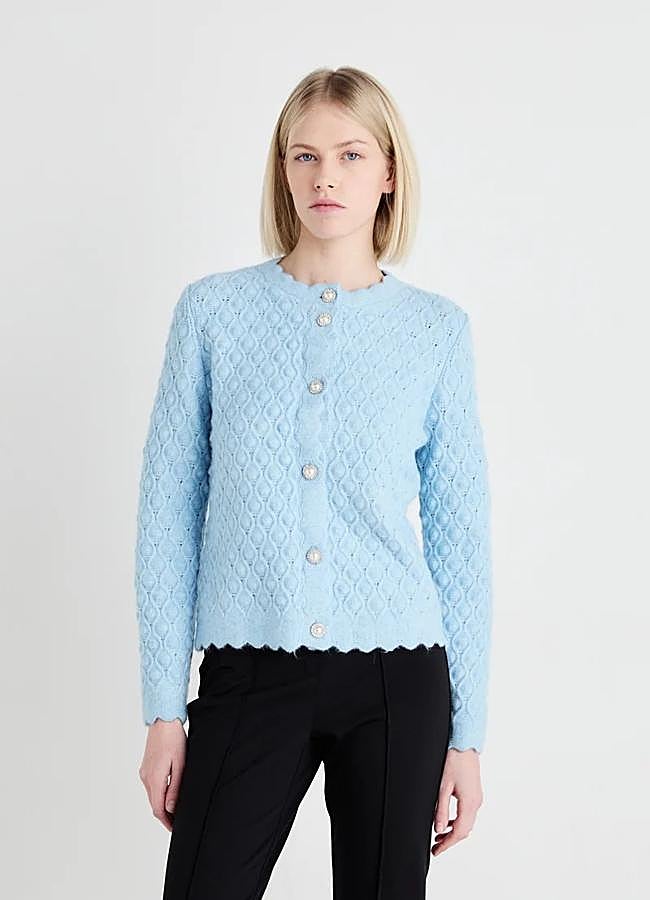 Imagen - Cárdigan azul de YAS, 79,99 euros.