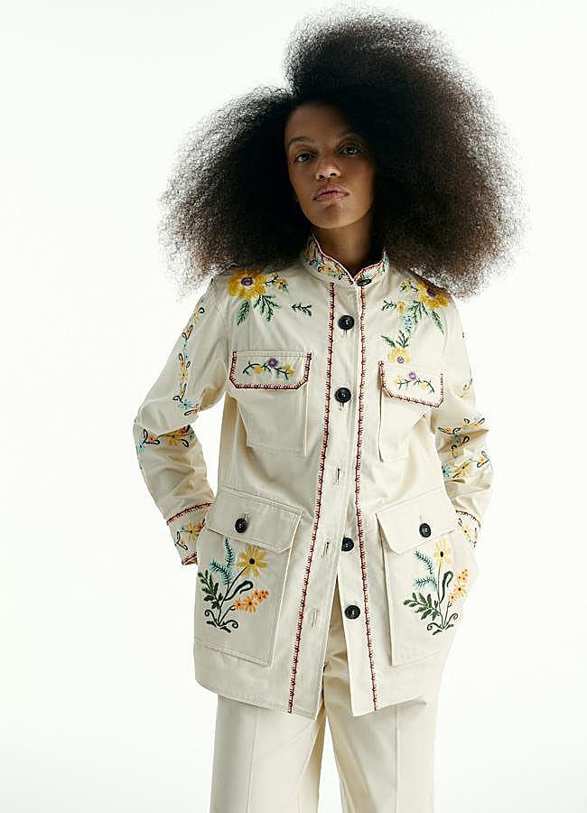 Imagen - Parka bordada de Sfera (89,99 euros)