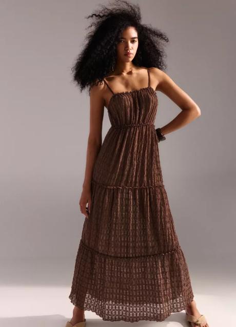 Imagen - Vestido marrón de Pull & Bear (27,99 euros)