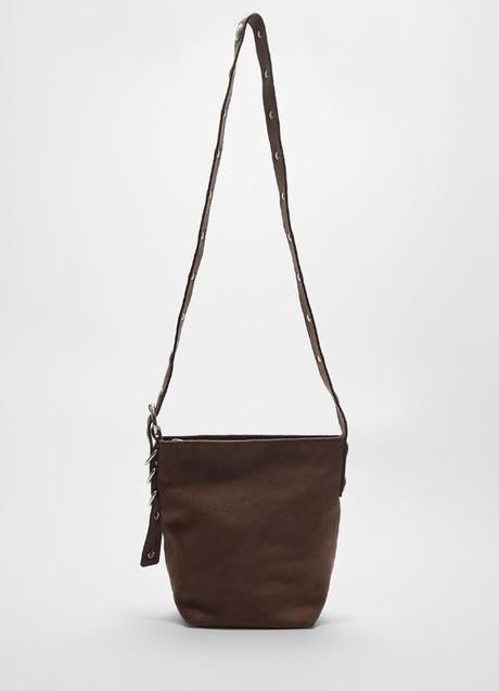 Imagen - Bandolera efecto ante de Stradivarius (22,99 euros)