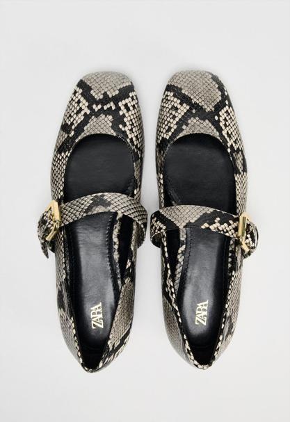 Imagen - Bailarinas animal print de Zara (29,99 euros)