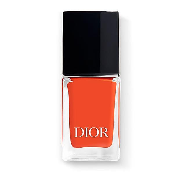 Esmalte de uñas efecto gel Vernis de Dior.