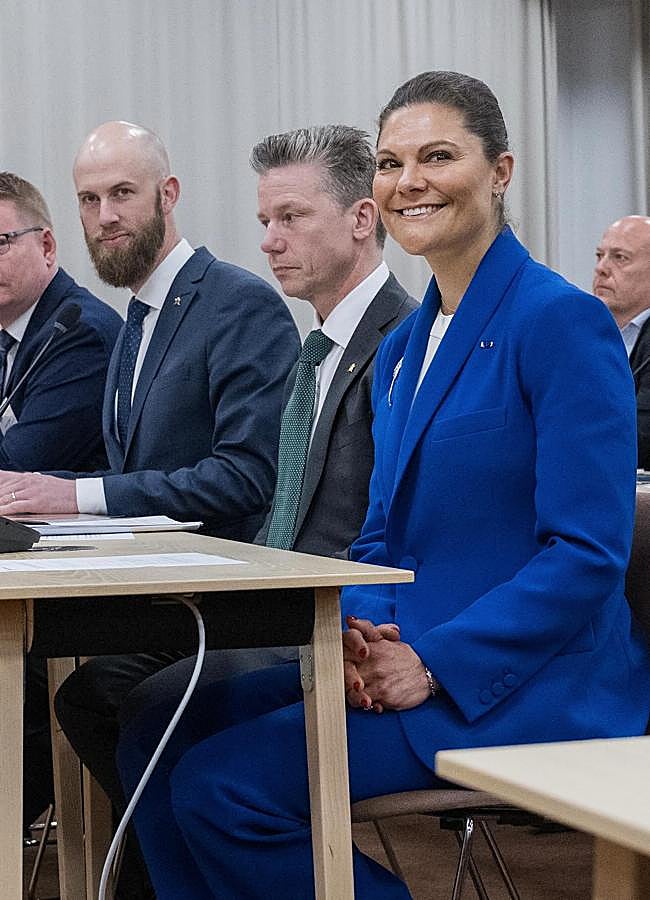 Imagen - Victoria de Suecia con un traje de Zara. / @kungahuset y Juho Kuva