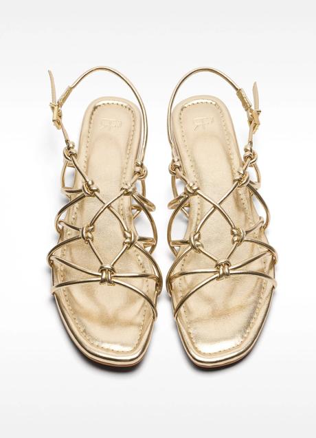 Imagen - Sandalias planas de Parfois (25,95 euros)