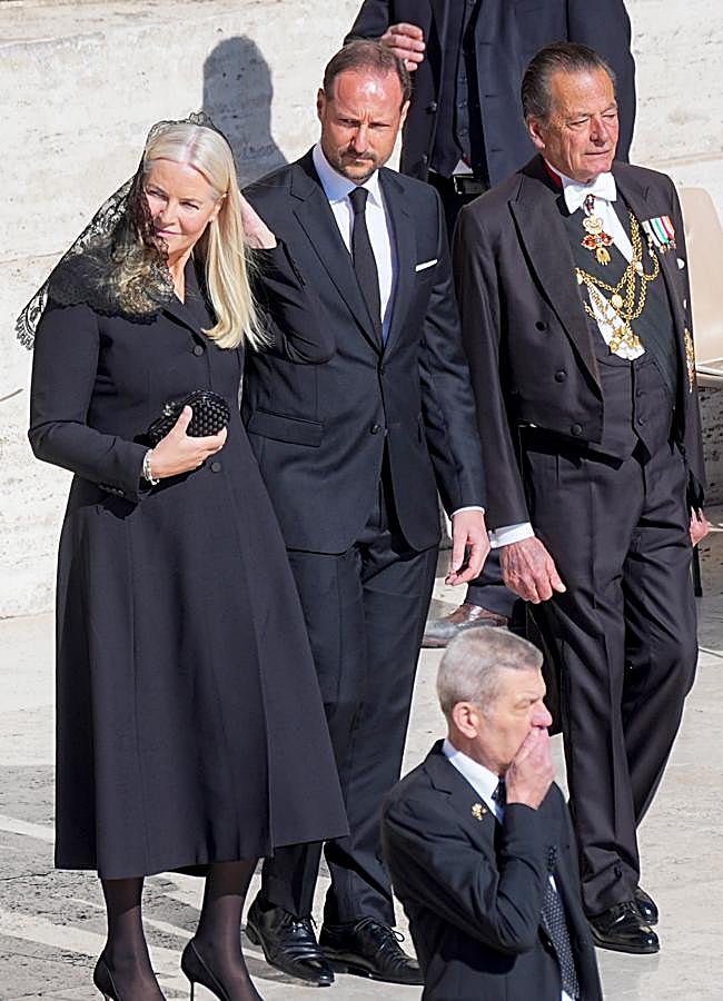 Imagen - Mette-Marit de Noruega en el funeral del Papa Francisco 1 (GTRES)