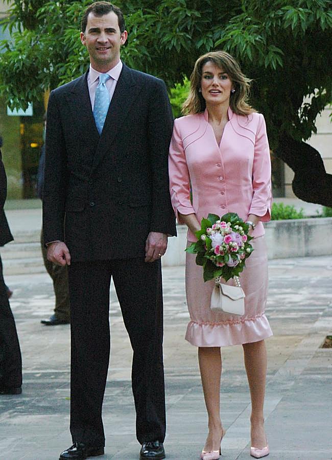 Imagen - En los primeros años, ldoña Letizia fue criticada por algunos de sus estilismos. (Gtres)