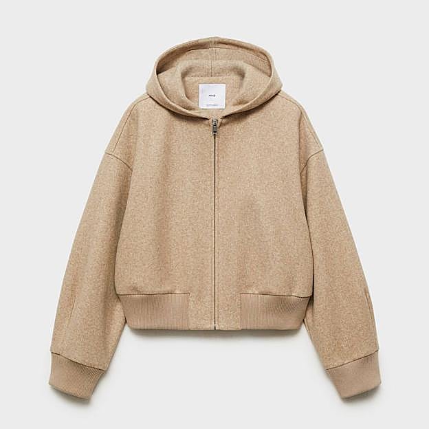 Chaqueta oversize capucha (29,99€)