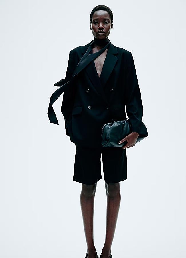 Imagen - Traje con bermudas negro