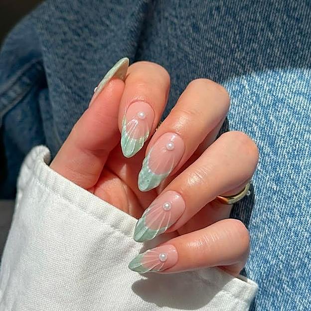 Uñas 3D de conchas marinas