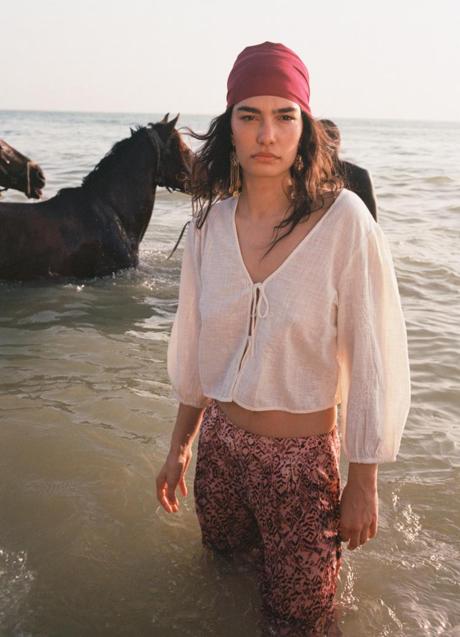 Imagen - Camisa blanca de Stradivarius (25,99 euros)